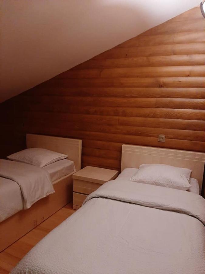 Sanli Hotel Mestia Bagian luar foto