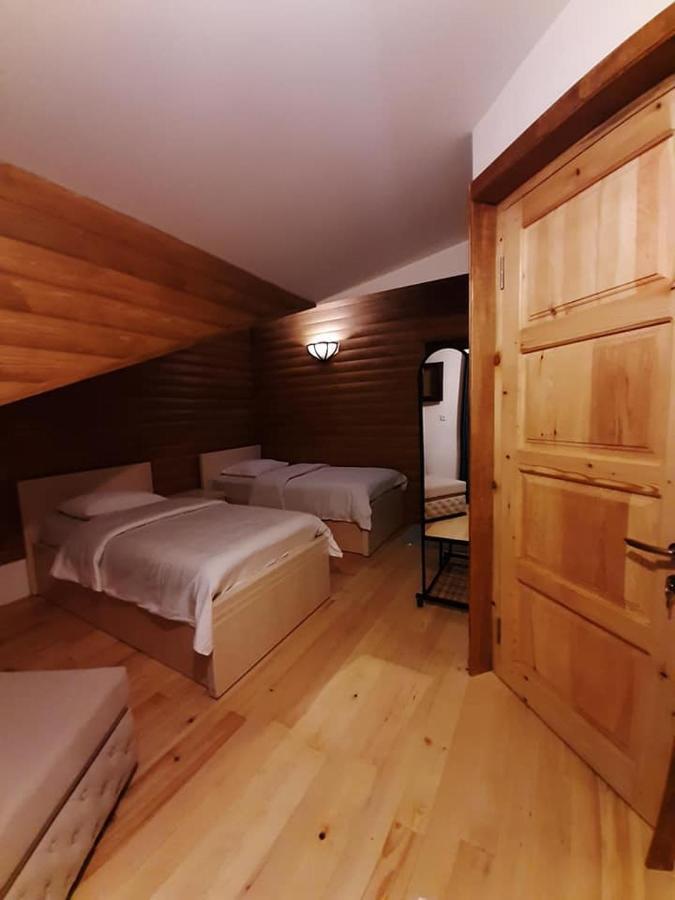 Sanli Hotel Mestia Bagian luar foto