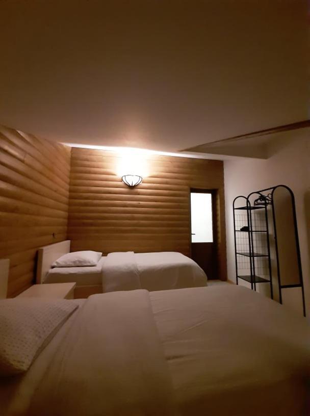 Sanli Hotel Mestia Bagian luar foto