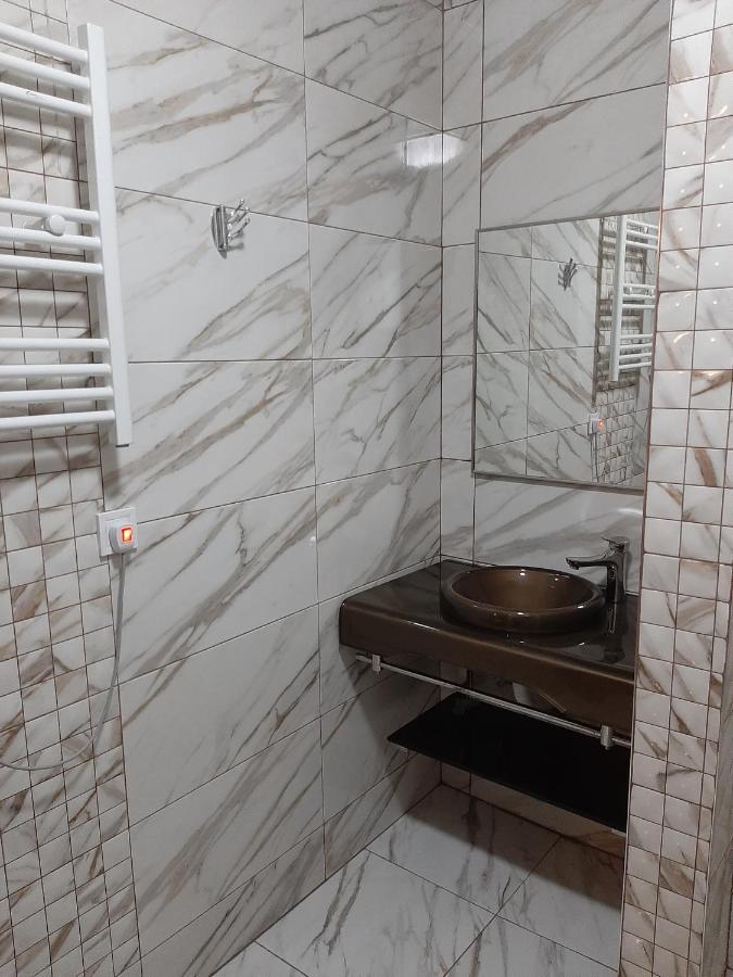 Sanli Hotel Mestia Bagian luar foto