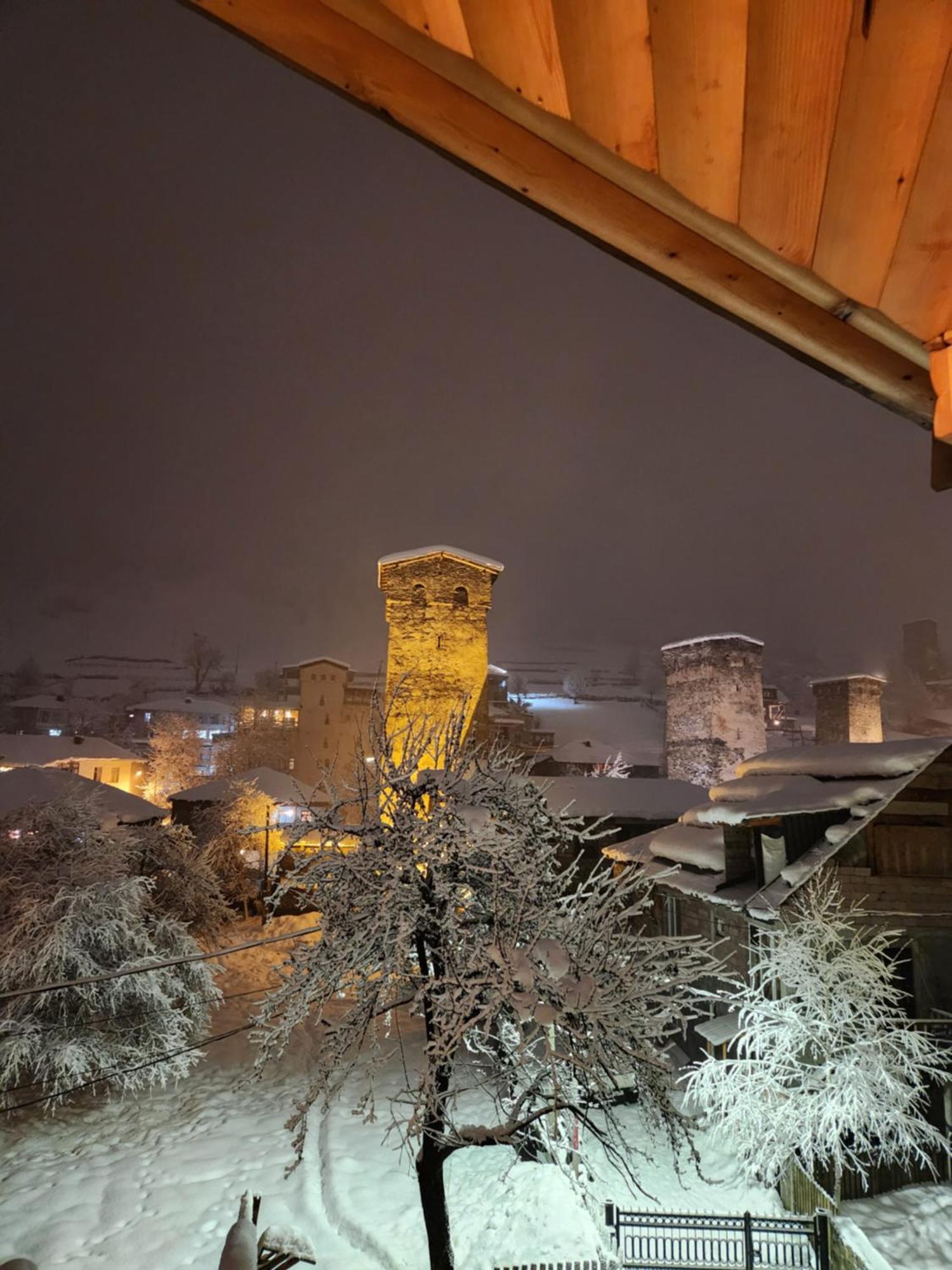 Sanli Hotel Mestia Bagian luar foto